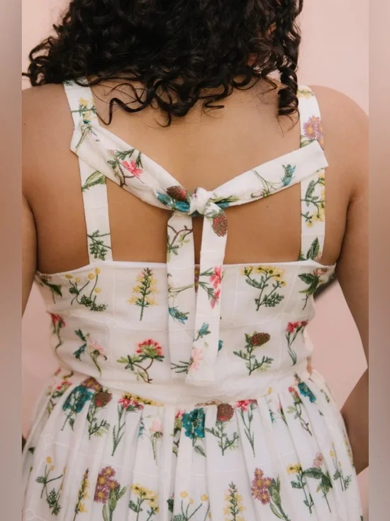 NWT Ivy City Co Robyn Embroidered Floral Midi Dress Wildflower Size 14 - Picture 3 of 12